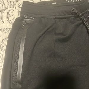 Men’s American eagle Active Flex sweat pants, black